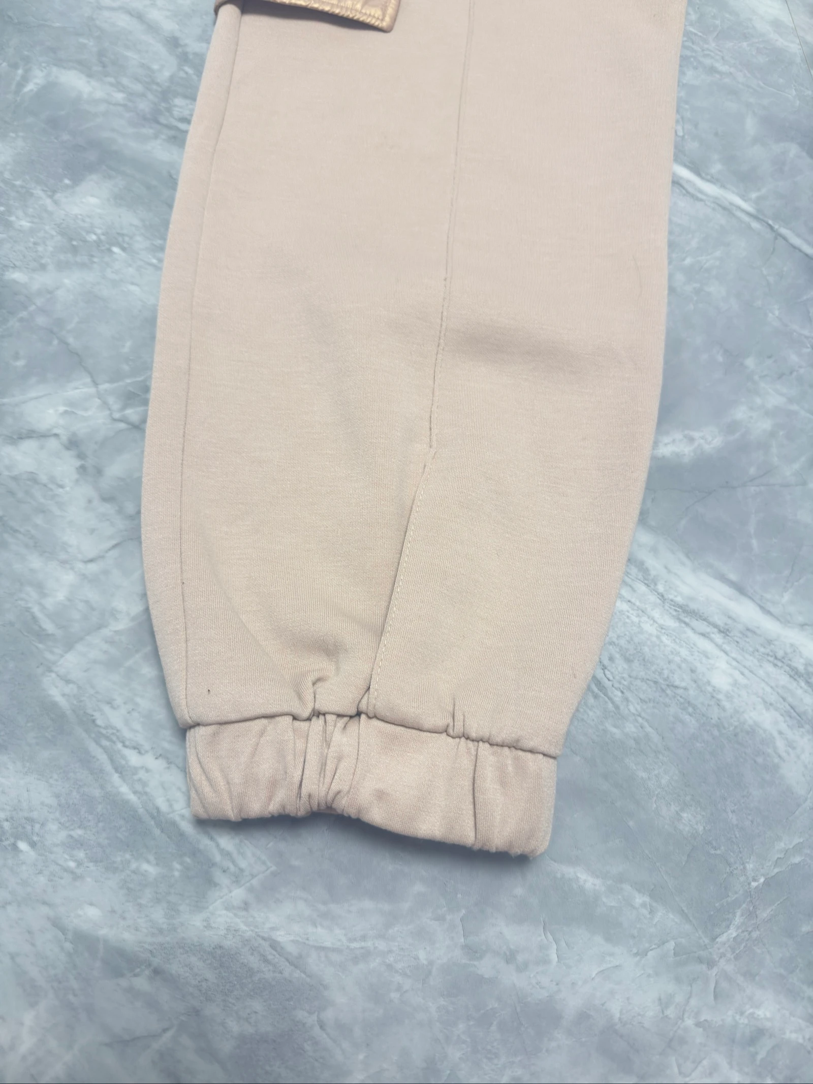 ZARA pantalon cargo jogger beige | Taille 13-14 (équiv S) – photo 2